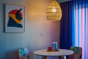 Suite, 2 Queen Beds, Patio, Poolside