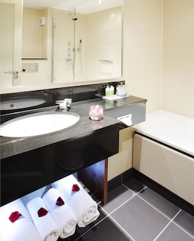 Deluxe Room, 1 King Bed