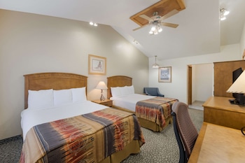 Executive Room, 2 Queen Beds, Non Smoking, Jetted Tub