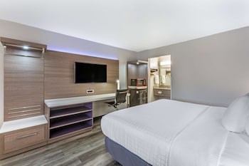 Standard Room, 1 King Bed, Non Smoking, Refrigerator & Microwave