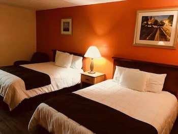 Room, 2 Queen Beds, Smoking
