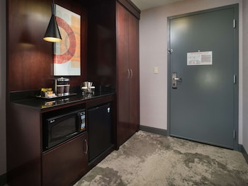 Room, 1 King Bed, Accessible, Non Smoking
