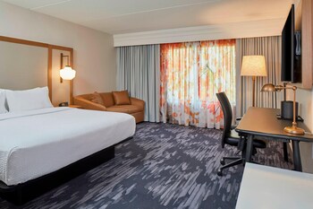 Room, 1 King Bed, Accessible Bathtub