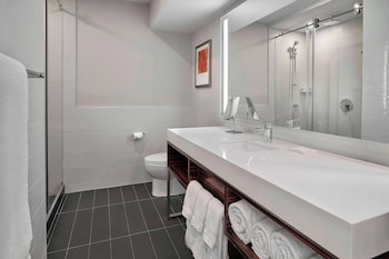 Executive Suite, Multiple Beds