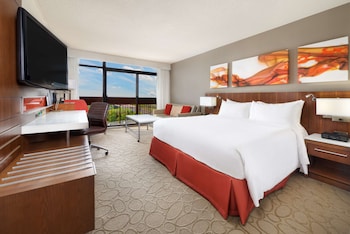 Room, 1 King Bed, Non Smoking, Corner