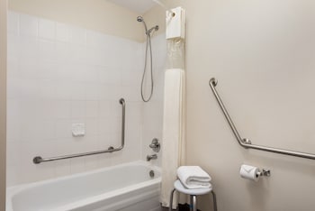 Room, 1 King Bed, Accessible, Non Smoking (Mobility, Roll-In shower)