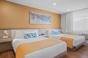Room, 2 Queen Beds, Non Smoking