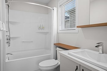 Cottage, 1 Queen Bed, Non Smoking, Kitchen