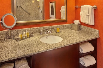 Executive Room, 1 King Bed, Non Smoking