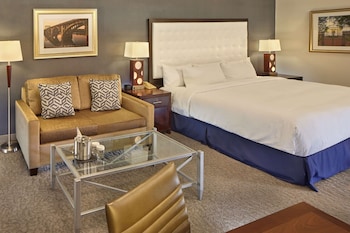 Suite, 1 King Bed, Non Smoking
