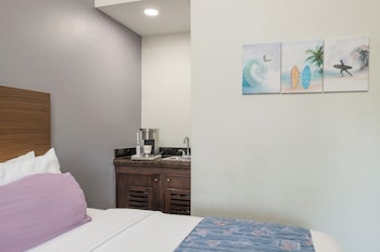 Room, 2 Queen Beds, Non Smoking