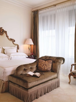 Deluxe Room, 1 King Bed