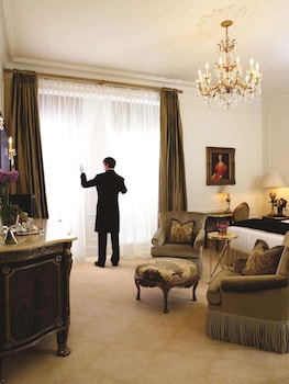 Grand Luxe King Room