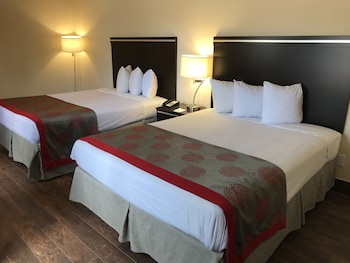 Room, 2 Queen Beds, Non Smoking