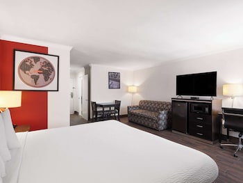 Business Room, 1 King Bed, Non Smoking