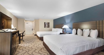 Standard Room, 2 Queen Beds, Non Smoking, Pool View