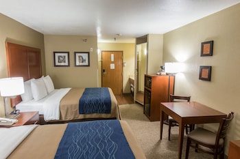Standard Room, 2 Queen Beds, Non Smoking