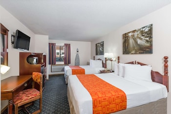 Room, 2 Queen Beds, Non Smoking (Pet Friendly)