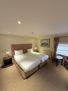 Classic Room, 2 Twin Beds, Non Smoking