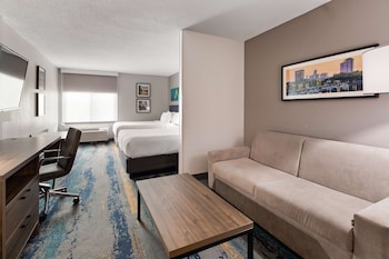 Standard Studio, 2 Queen Beds, Non Smoking, Refrigerator & Microwave (Living Room;with Sofabed)