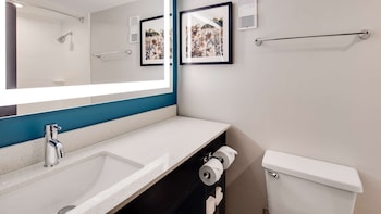 Standard Studio, 2 Queen Beds, Non Smoking, Refrigerator & Microwave (Living Room;with Sofabed)