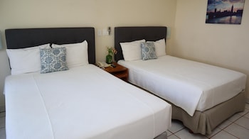Standard Double Room, Partial Ocean View