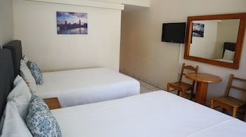 Standard Double Room, Partial Ocean View
