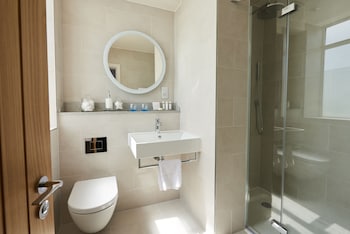 Suite, Sea View, Corner