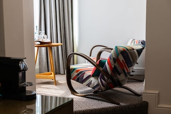 Suite, Sea View, Corner