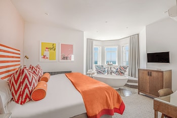 Suite, Sea View, Corner