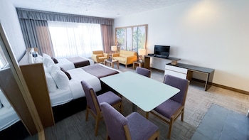 Town Center Studio With Kitchenette