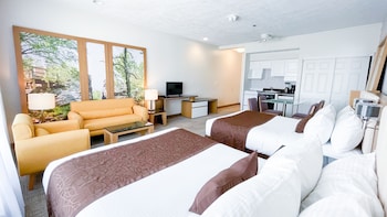 Town Center Studio With Kitchenette