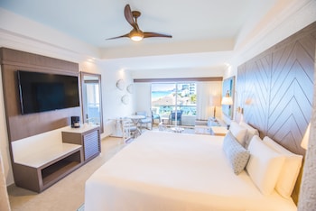 Junior Suite Ocean View King