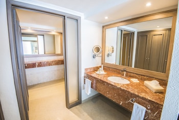 Deluxe Junior Suite Double Lagoonview