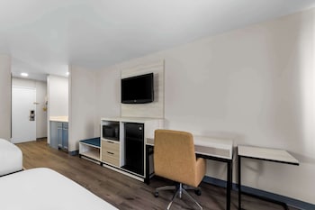 Standard Room, 2 Double Beds, Non Smoking (Dog-Friendly)