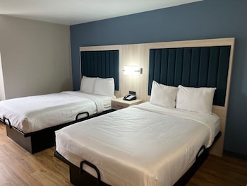 Standard Room, 2 Double Beds, Non Smoking (Dog-Friendly)