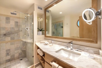 Superior Ocean View Suite - Book 4 nights, get 2 free in Punta Cana