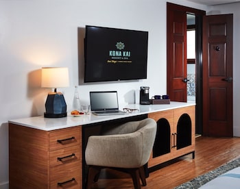 Waterfront Fireplace Junior Suite