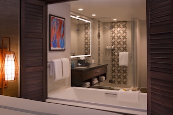 Waterview One Bedroom Suite