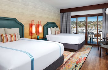 Marina View Junior Suite Two Queen