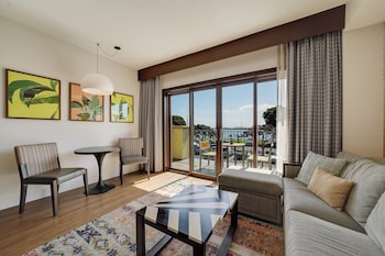 Bayview Junior Suite King