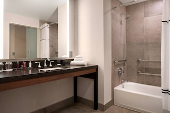 Room, 1 King Bed
