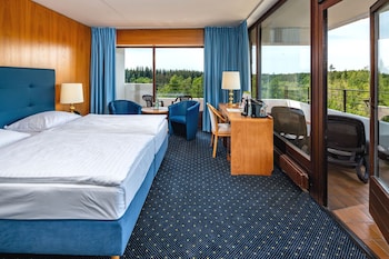 Comfort Room, 1 Bedroom, Mountain View, Corner