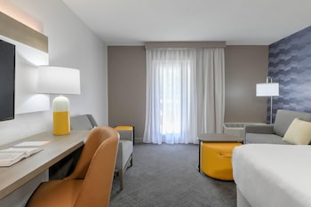 Suite, Non Smoking, Jetted Tub