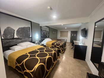 Standard Room, 2 Queen Beds, Non Smoking
