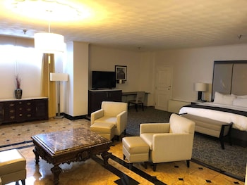Studio Suite, 1 King Bed, Non Smoking