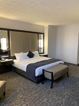 Premium Room, 1 King Bed, Non Smoking