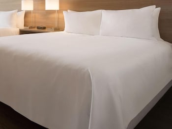 Room, 2 Queen Beds, Non Smoking
