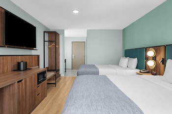 Room, 2 Queen Beds, Non Smoking