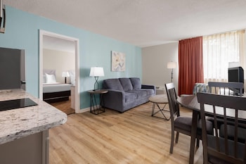 Suite, 2 Queen Beds, Non Smoking, Kitchen